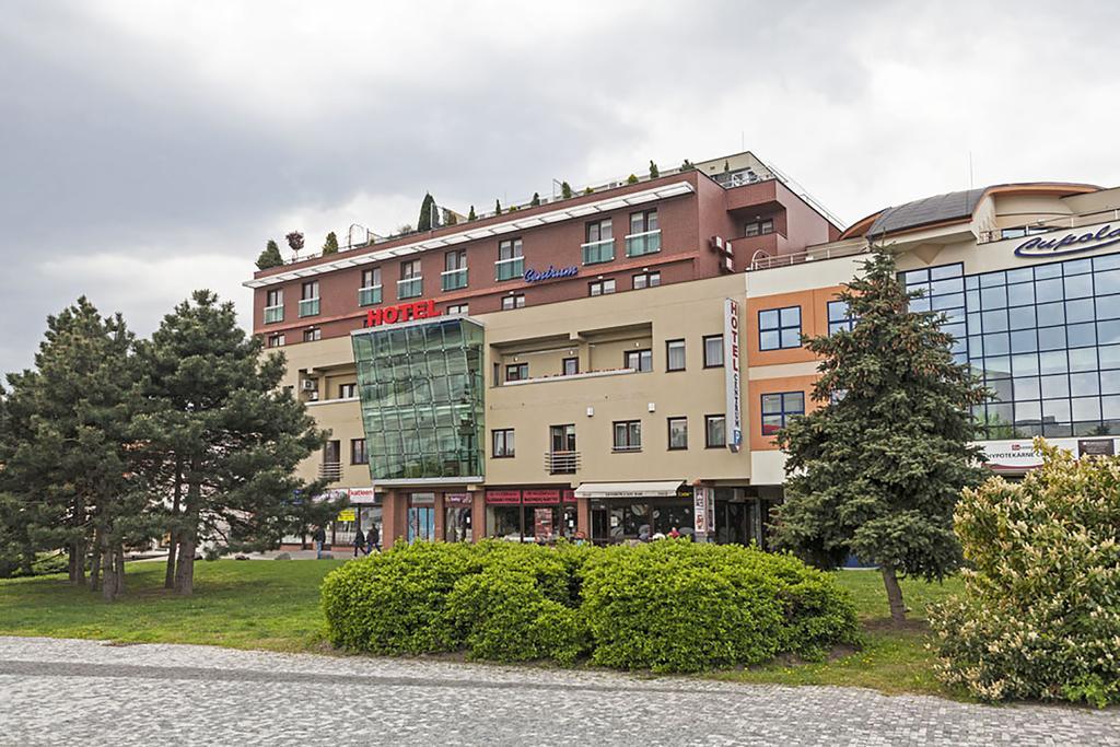 Hotel Centrum Nitra Exterior foto